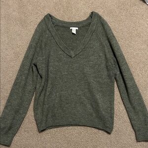 V-Neck Sweater - Green